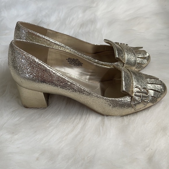 Bandolino gold court shoe - Picture 2 of 6